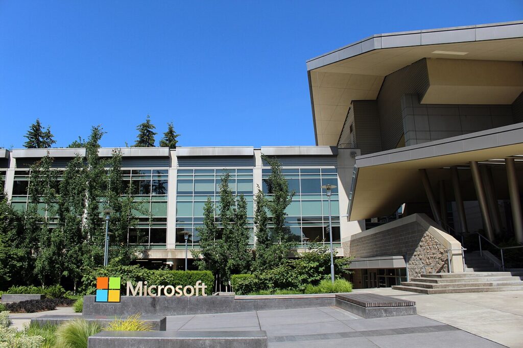 Software Engineer jobs in Redmond USA - Microsoft campus building