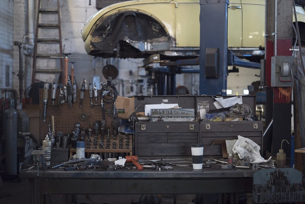Automotive Service Technician Jobs in Essex ON - mechanic workshop