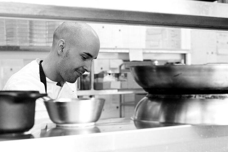 Cook at CPE de Boucherville, Boucherville QC (LMIA Requested)