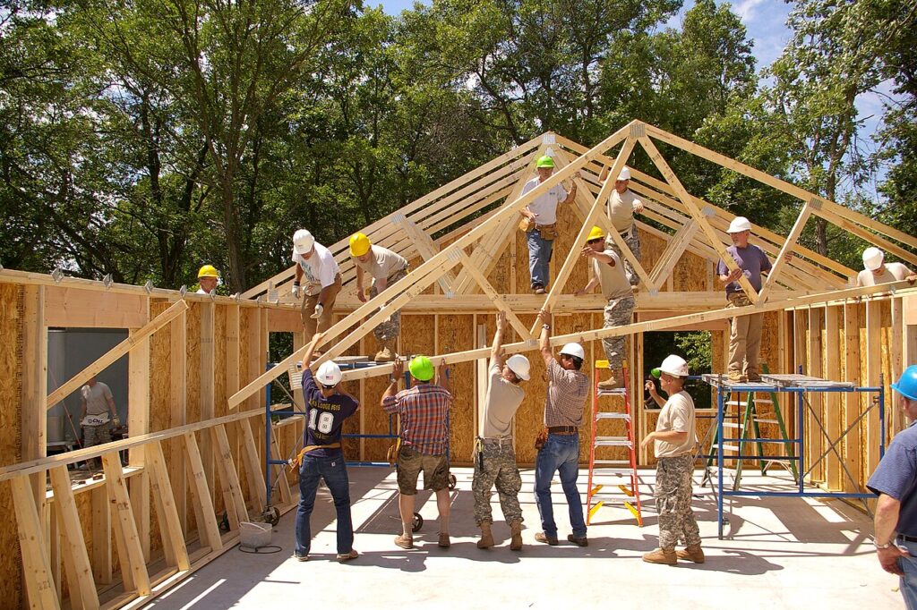 carpentry supervisor jobs in Ancaster - workers framing a wooden structure
