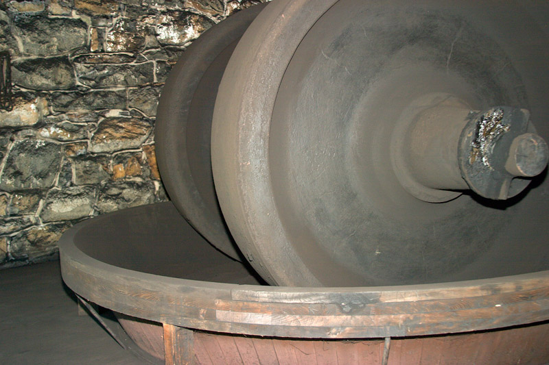 maintenance millwright jobs in Burnaby - industrial milling equipment