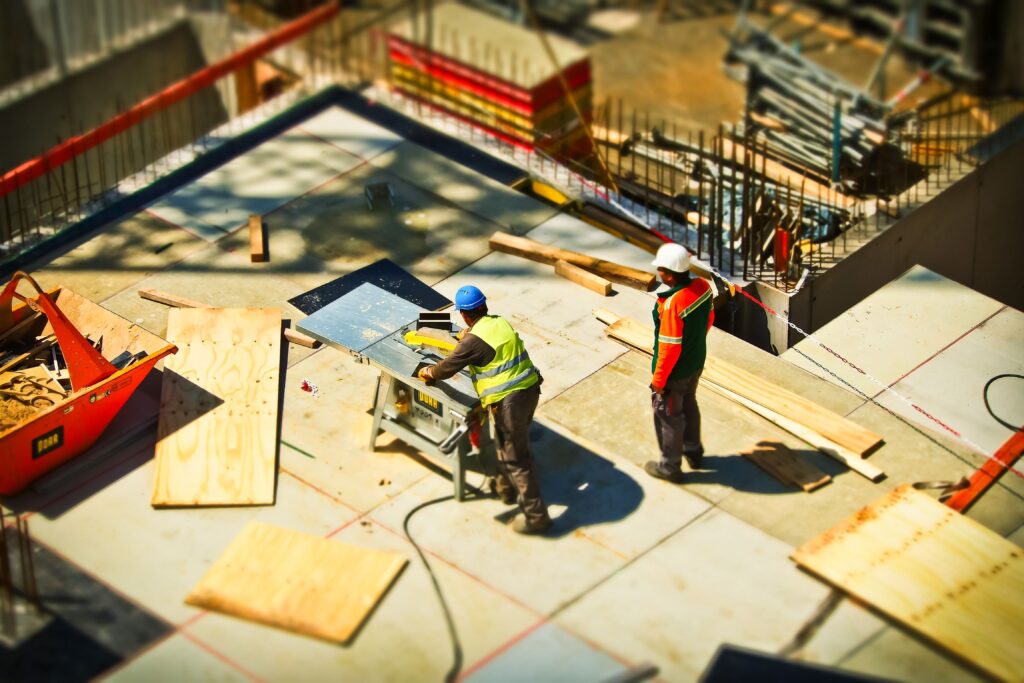 carpentry supervisor jobs in Canada - construction work